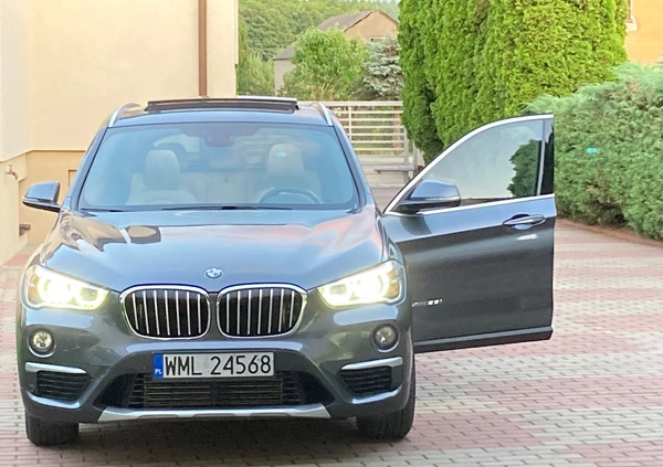 BMW X1 cena 86000 przebieg: 92000, rok produkcji 2016 z Mława małe 92